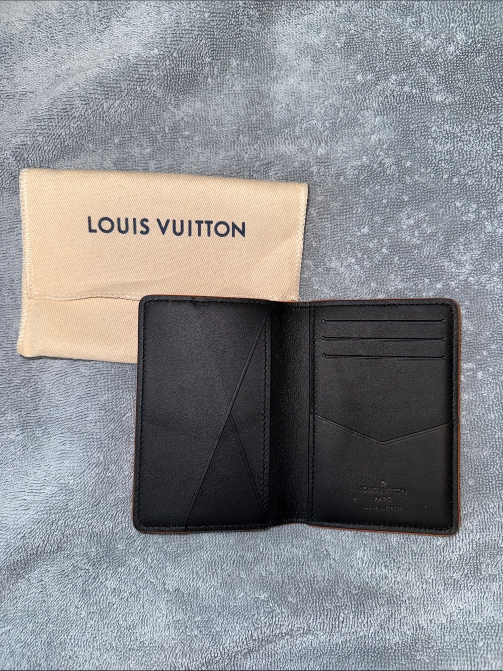 Louis Vuitton Brown and Orange Card Holder in Damier Canvas - Picture 4 of 4